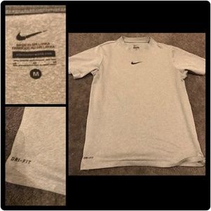 Boy's NIKE Dri-Fit Shirt Size Medium
